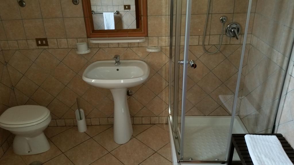Affittacamere Volusia House Rome Bagian luar foto