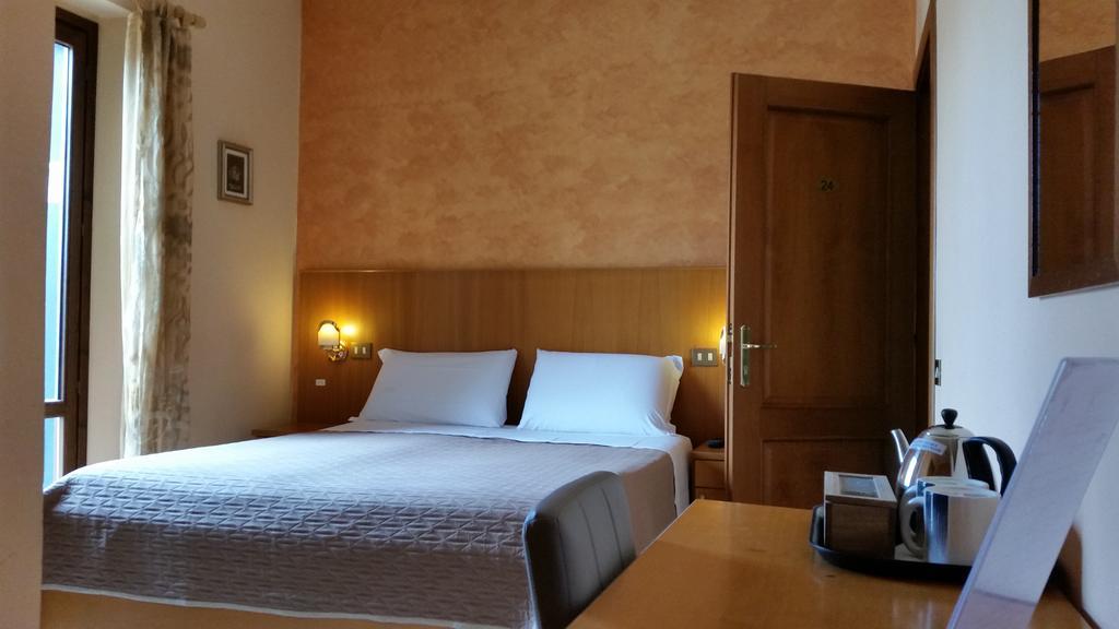Affittacamere Volusia House Rome Bagian luar foto