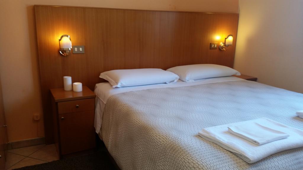 Affittacamere Volusia House Rome Bagian luar foto